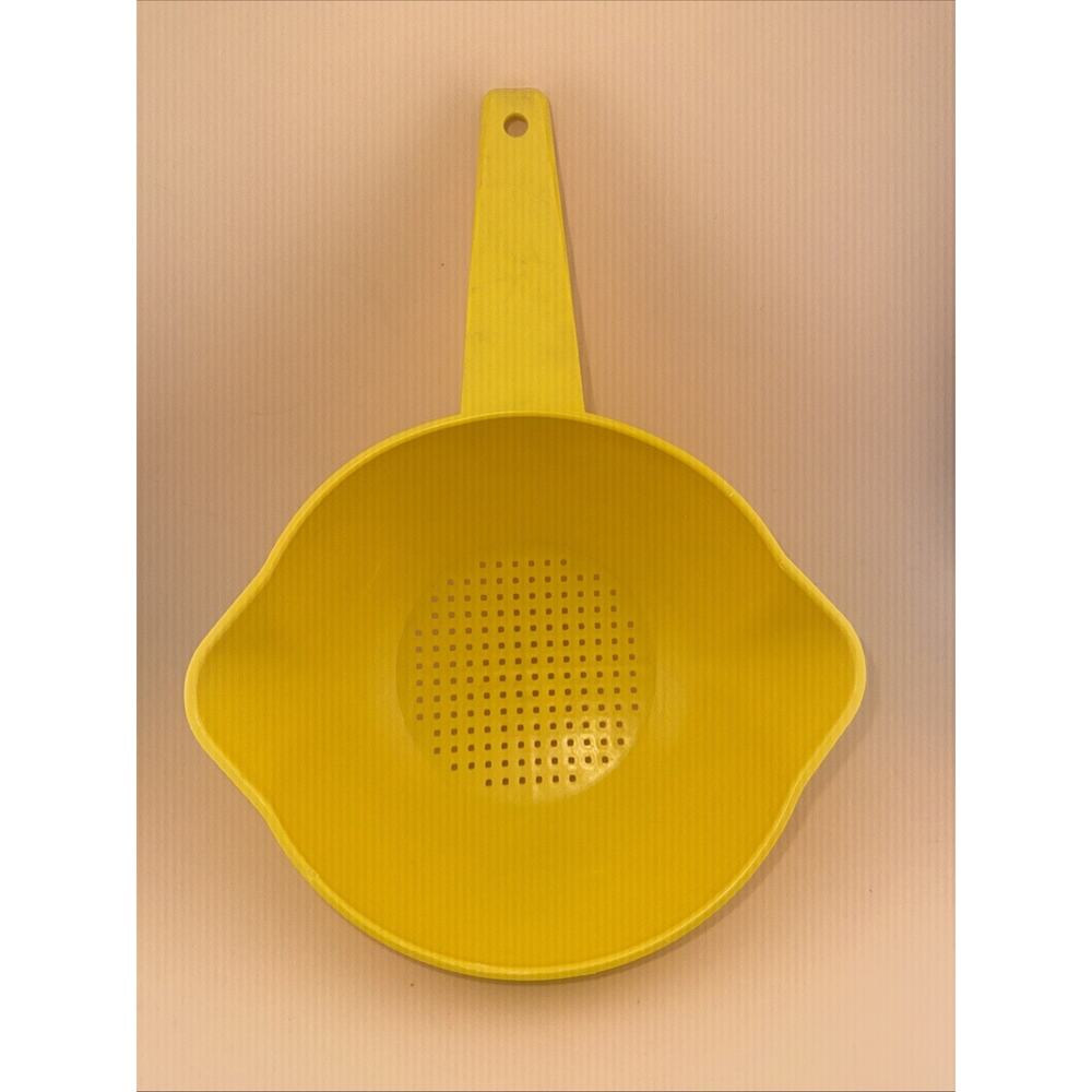 Vintage TUPPERWARE 1 QUART YELLOW STRAINER~Colander~USA~ Retired